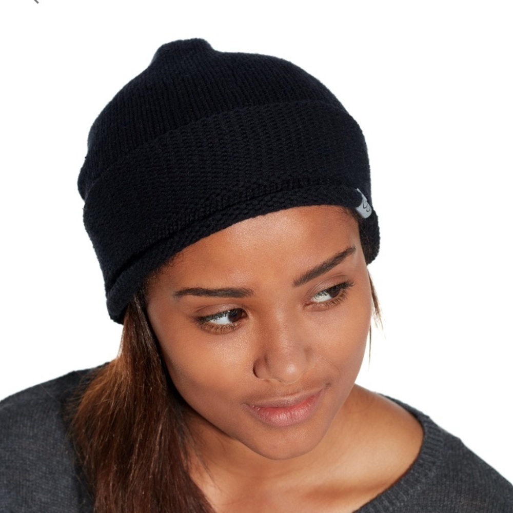 Calia roll cuff beanie in caviar